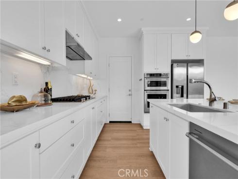 115  Della  , Irvine, CA