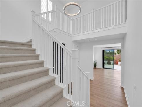 115  Della  , Irvine, CA