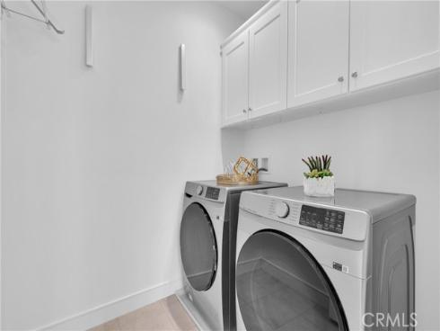 115  Della  , Irvine, CA