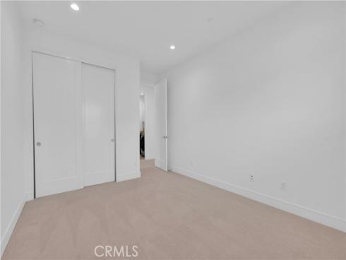 115  Della  , Irvine, CA