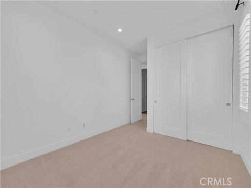 115  Della  , Irvine, CA