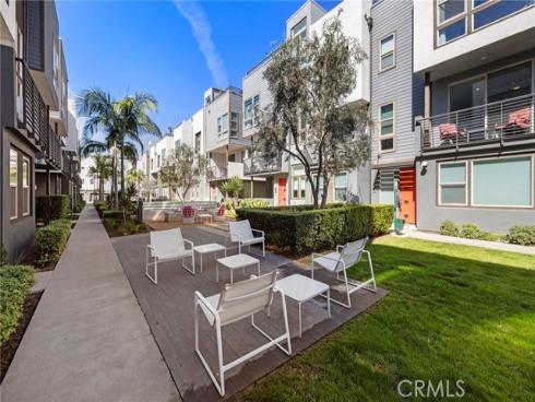 162  Placemark  , Irvine, CA