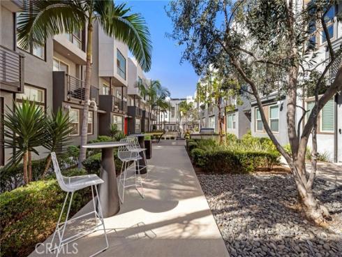 162  Placemark  , Irvine, CA