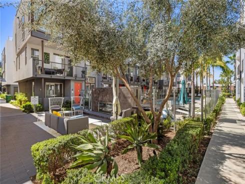 162  Placemark  , Irvine, CA