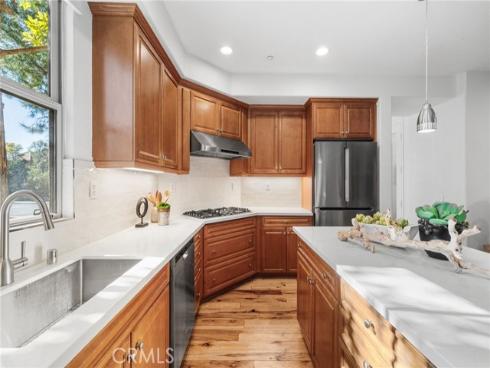 97  Rinaldi  , Irvine, CA