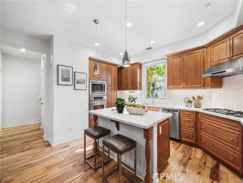 97  Rinaldi  , Irvine, CA