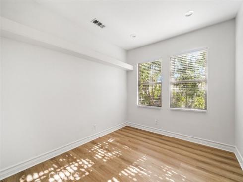 97  Rinaldi  , Irvine, CA