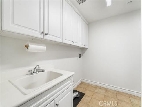 97  Rinaldi  , Irvine, CA