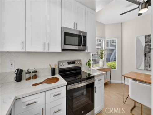 30  Remington  , Irvine, CA