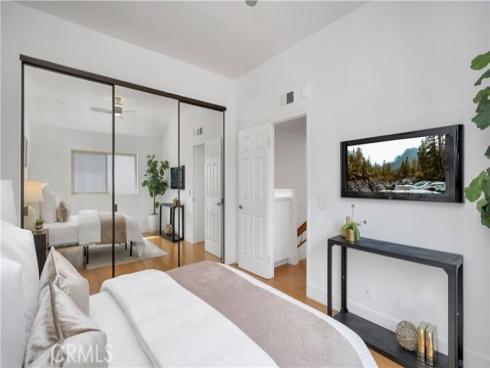 3  Varesa  , Irvine, CA