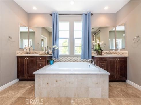 181  Compass  , Irvine, CA