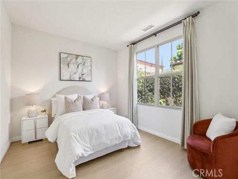 37  Donovan  , Irvine, CA