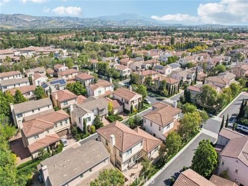 37  Donovan  , Irvine, CA