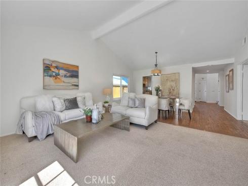 4  Carson  , Irvine, CA