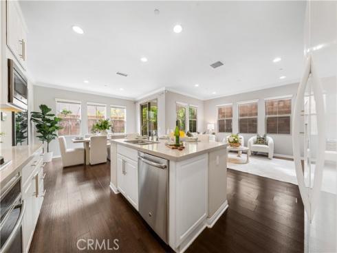 102  Yellow Pine  , Irvine, CA