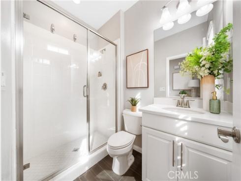 102  Yellow Pine  , Irvine, CA