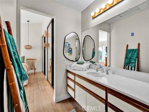 429  Deerfield  , Irvine, CA