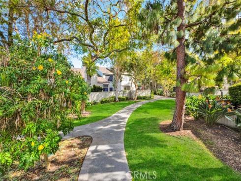 429  Deerfield  , Irvine, CA
