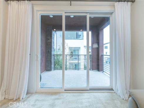 275  Lynx  , Irvine, CA