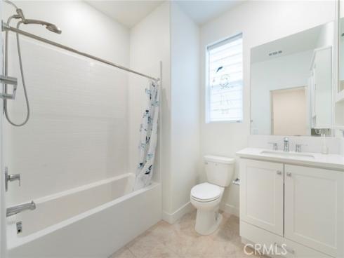 275  Lynx  , Irvine, CA