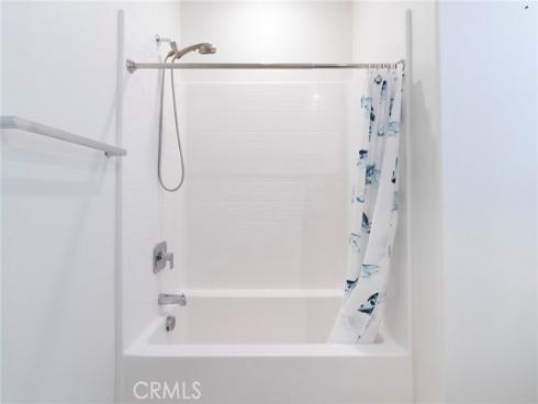 275  Lynx  , Irvine, CA