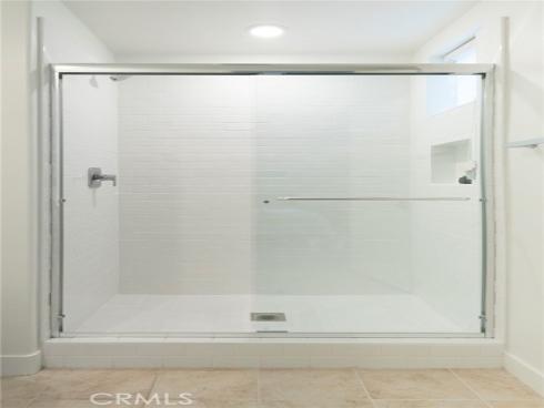 275  Lynx  , Irvine, CA