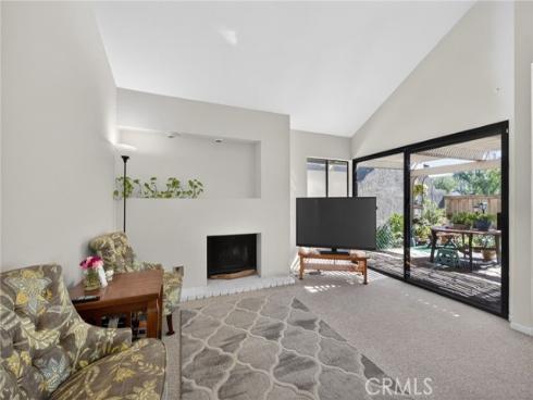 10  Pinewood  , Irvine, CA