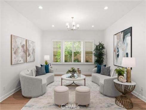 221  Clear Fls  , Irvine, CA