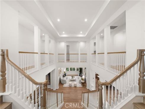 221  Clear Fls  , Irvine, CA