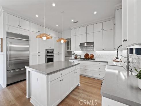 103  Vigna  , Irvine, CA