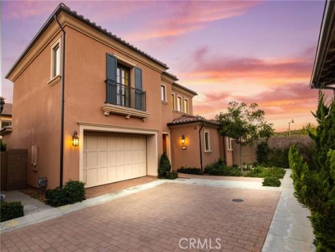 103  Vigna  , Irvine, CA