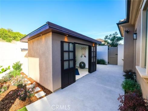 103  Vigna  , Irvine, CA