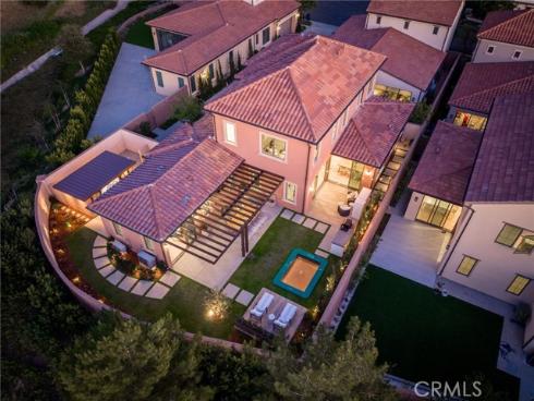 103  Vigna  , Irvine, CA