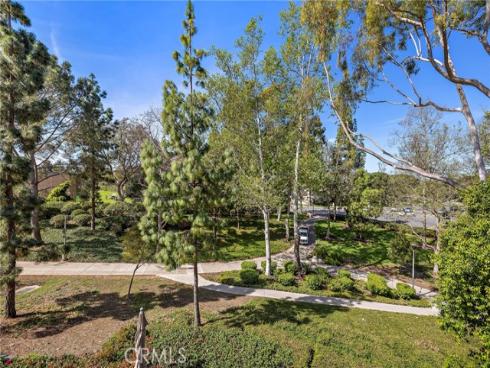 23  Rainbow Falls  , Irvine, CA