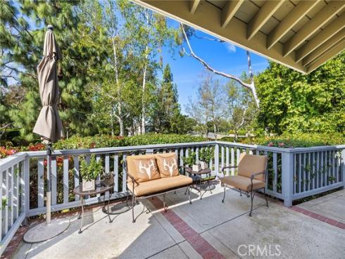 23  Rainbow Falls  , Irvine, CA