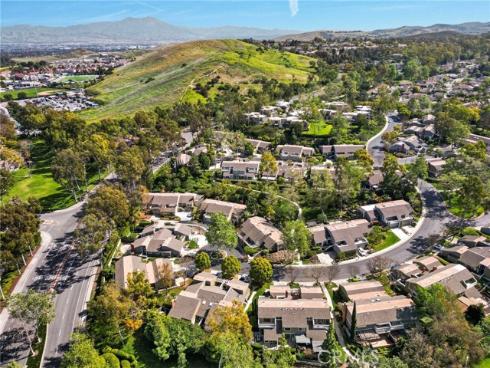 23  Rainbow Falls  , Irvine, CA