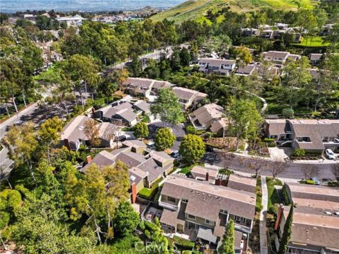 23  Rainbow Falls  , Irvine, CA