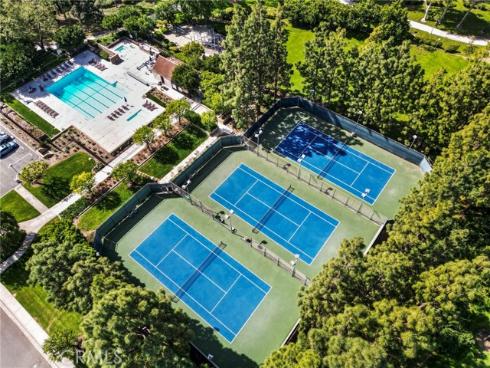 23  Rainbow Falls  , Irvine, CA