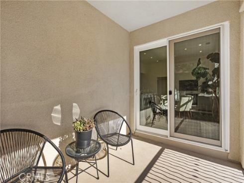 86  Mayfair  , Irvine, CA