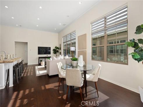 86  Mayfair  , Irvine, CA