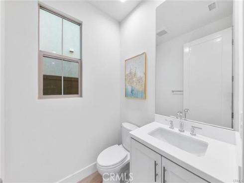 118  Sunnybank  , Irvine, CA