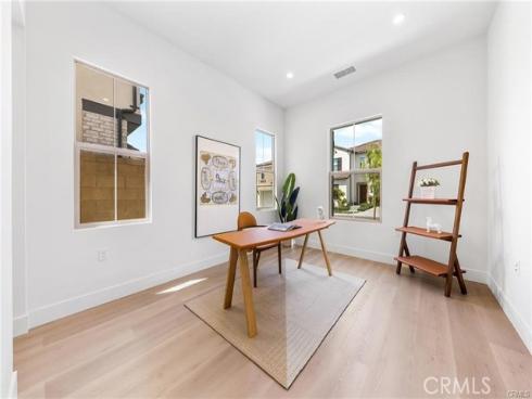 118  Sunnybank  , Irvine, CA