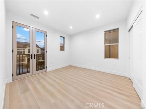 118  Sunnybank  , Irvine, CA