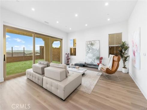 118  Sunnybank  , Irvine, CA