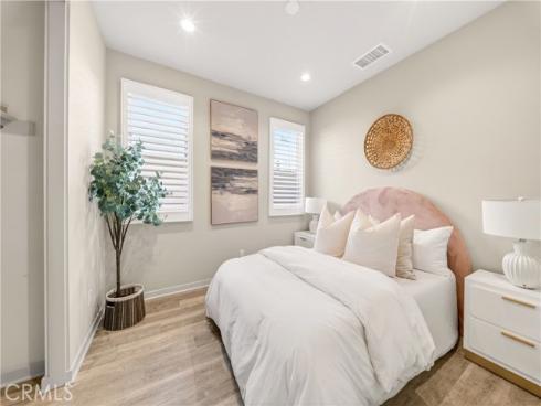 715  Beacon  , Irvine, CA