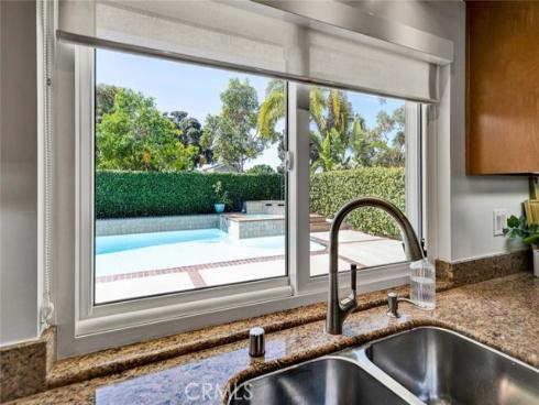 25  Bennington  , Irvine, CA