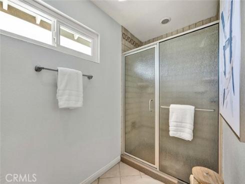 25  Bennington  , Irvine, CA