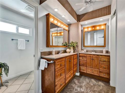 25  Bennington  , Irvine, CA