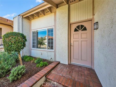 25  Bennington  , Irvine, CA