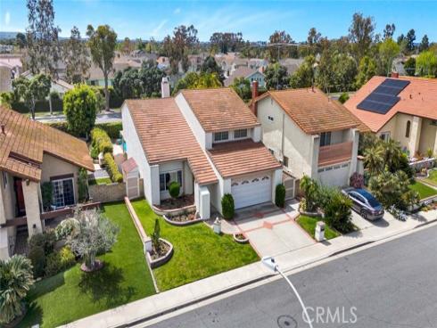25  Bennington  , Irvine, CA
